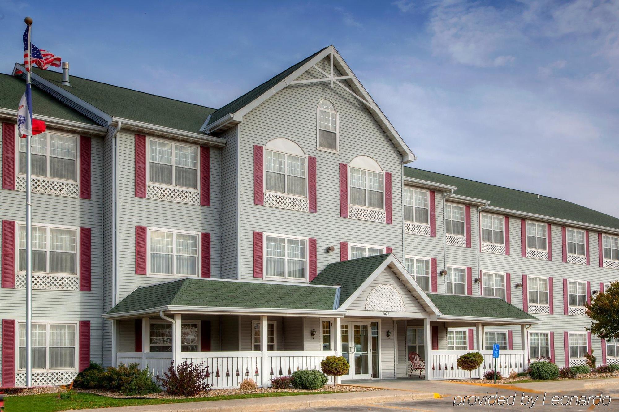 Country Inn & Suites By Radisson, Waterloo, Ia Exterior foto